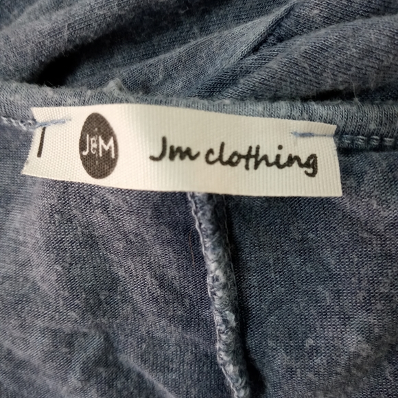 Open Back ruffle flare sleeve scoop neck gray top - Picture 5 of 6